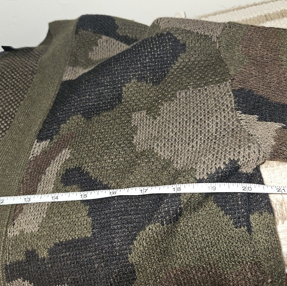 Camo Cardigan Oversized Women's Size Small Green Black Sweater Alison Andrews - Picture 9 of 12